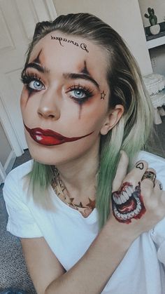 Joker Female, Joker Halloween Makeup, Halloween Make-up Looks, Joker Costume, Halloween Tattoo