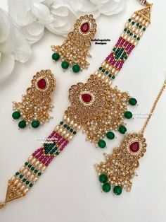 Premium Quality Pearls Polki Choker Set with beautiful earrings and Tikka/Indian Jewelry/ High quality kundan Polki jewelry/pearls choker/Ruby green  All items are shipped from Brampton, Ontario, Canada. If you need your item by a certain day, please reach out to us for express delivery option before placing the order so that we can update the shipping for you. Standard shipping/delivery timeline Below are the estimated delivery times after the order is shipped/dispatched.  ---> USA delivery tim Green Kundan Bollywood Jewelry, Festive Green Kundan Jewelry, Green Meenakari Bridal Sets For Celebration, Green Kundan Jewelry For Diwali, Green Bridal Sets For Diwali Gift, Green Hand Set Chandbalis For Festivals, Green Meenakari Chandbali Jewelry Sets, Festival Green Hand Set Chandbalis, Green Chandbali Bridal Sets For Festivals