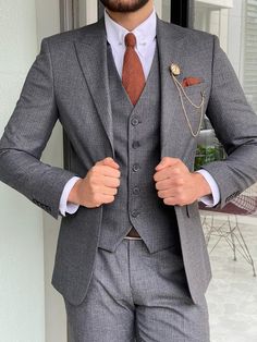 Gray Outfits Men, Color Groom Suit, Stylish Outfits For Men, Fall Jackets Outfit, Winter Jacket Outfits, Groom And Groomsmen Suits, Striped Suit, Best Mens Fashion