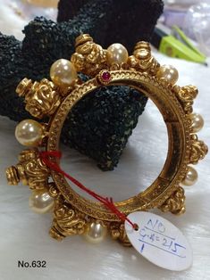 Ruby Jewelry Ring, Polki Bangles, Solid Gold Bangle, Designer Bangles, Bangle Design, Gold Temple Jewellery