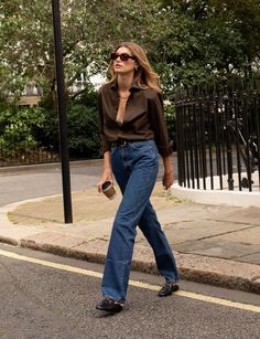 Brown Shirt, Straight-Leg Jeans, Gucci Shoes - lunar mountains | lunarmountains Straight Leg Jeans Outfits, Off Duty Outfits, 90s Trends, Brown Shirt, The Boyfriend, Brown Outfit, Fall 24, Boyfriend Shirt