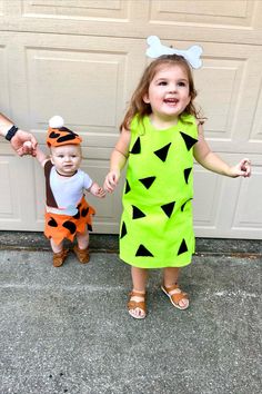 Older Sister Younger Brother Halloween Costumes Pebbles And Bam Bam, Sister Costumes, Dress Halloween Costume, Big Sister, Halloween Costumes, Dress Up