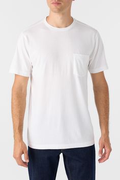 A premium cotton pocket tee that features a relaxed fit design and soft but durable feel. O'Neill Men's premium tee East Cliff Collection Standard fit- relaxed in the body and sleeves Front chest pocket Crew neckline Natural wash 100% Pima cotton White Cotton Tops With Pockets, White Summer Tops With Side Pockets, White Summer Top With Side Pockets, White Unstructured Everyday Shirt, White Casual T-shirt With Side Pockets, Basic Summer T-shirt With Pockets, Everyday White Relaxed Fit Shirt, Cotton T-shirt With Side Pockets, Solid Cotton T-shirt With Side Pockets