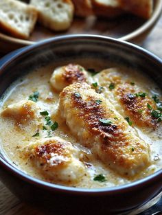 Chicken Cordon Bleu Soup Recipe, Chicken Cordon Bleu Soup, Creamy Chicken Cordon Bleu, Cordon Bleu Soup, Easy Cooking Ideas, Cooked Ham, Chicken Shredded, Parmesan Rind, Soup Ingredients