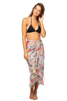 A sarong for every occasion! This is the perfect transitional piece from day time pool parties to a walk along the pier. Throw this over your bathing suit with this versatile piece that has at least 5 ways to wear. One-Size fits most 100% Polyester Made in USA of imported fabrics Pool to Party brand