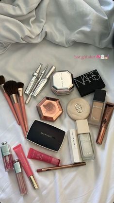 Rosa Make-up, Soft Make-up, Makeup Tip, Basic Makeup, Fancy Makeup, Dior Makeup, Elegant Makeup, Soft Makeup