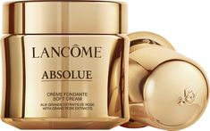 Lancôme Absolue Soft Cream 60 ml refill. Lancômes laboratorier har inspirerats av 50 års expertis inom hudvård och forskning inom hudförnyelse. De har extraherat den regenerativa vitaliteten hos ros och tillfört kraften hos den ikoniska Dagkräm. Formulan innehåller utsökt rosextrakt, en koncentrerad regenererande blandning av tre potenta rosextrakt för att minska synliga ålderstecken.Hudens regenererande effekt optimeras och hudens reparationsmekanism accelereras. Huden lugnas och skyddas från daglig yttre påverkan som påskyndar hudens åldrande. Gold Skin Care, Yellow Branding, Face Cream For Oily Skin, Makeup Serum, Lancome Absolue, Cream For Oily Skin, Gold Skin, Victoria B, Rose Extract