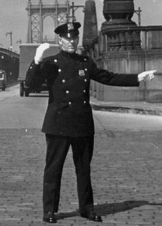 Perhaps this is a 1940 NY police man. 1940s Police Uniform, Police Man, Vintage Police, A Streetcar Named Desire, New York Police, Police Uniforms, Guys And Dolls, First Responders, Police Force