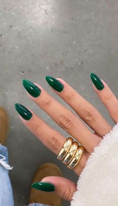 Nails Trend, Nagel Tips, Smink Inspiration, Green Nail, Makijaż Smokey Eye, Chic Nails, Short Acrylic Nails, Chrome Nails, Cute Acrylic Nails