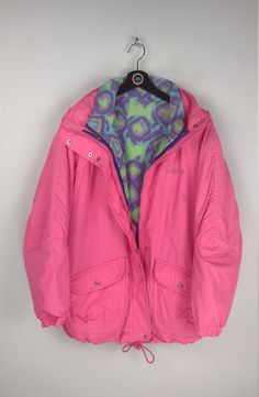 FILA MAGIC LINE vintage 90s ski jacket, fluorescent pink color (in the photos it looks like a softer pink, but live it is very bright), with hood and inner jacket in multicolored fleece Made in Italy Size M/L The measures are taken with the head lying Neck/wrist size: 76 Cm Length: 80 cm Armpit to armpit width: 65 Cm Excellent conditions Our garments are all vintage and second-hand. Any signs of wear or tear are documented with photos and description. For any questions, photos, videos we are at Snow Coat, Rainbow Vintage, Aztec Fashion, Western Jacket, Unisex Jacket, Velvet Jacket, Ski Jacket, Fashion Photo, Down Jacket