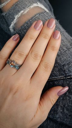 "Embrace the changing leaves and cooler weather with these stunning ombre nail designs. 🍁🍂 From subtle gradients to bold color combinations, these nails are perfect for early fall. #OmbreNails #FallColors #NailGoals #AutumnVibes #NailInspiration #NailArt #NailLove #NailSwag #FallNails" Simple Short Autumn Nails, Fall Nails Engagement, Autumn Nails One Color, Simple Fall Wedding Nails, Gel Nail Ideas For Fall, Super Simple Fall Nails, Muted Fall Nails, Neutral Nails Squoval, Fall Nails Neutral Colour