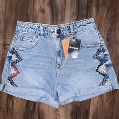 This One Is A Stunner, Photos Don't Do It Justice. Brand New With Tags Bohemian High Rise Blue Bottoms, Bohemian Blue Jean Shorts For Summer, Embroidered Mom Jeans, Mom Denim, Cuffed Denim Shorts, Mom Jeans Shorts, Embellished Denim, Casual Summer Shorts, Embellished Jeans