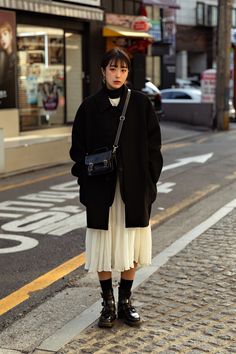 Japan Street Fashion, Seoul Street Style, Seoul Street, Japan Outfits, Japan Winter, Japan Fashion Street, Japan Outfit, Outfit Vintage, Asian Street Style