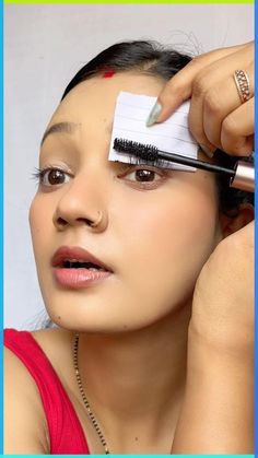 * VIRAL MASCARA HACK * Will you try this hack??😍 .. . . . #mascara #mascarahacks #mascarahack #voluminiouslashes #naturallashes #eyelashes #eyelashesonfleek #lorealmascara #viralmascara #viralhack #viralmakeuphacks #makeuphacks #beautyhacks paper mascara hack , viral mascaras hack, beauty hack, makeup hack Loreal Mascara, Mascara Tutorial, Paper Makeup, Waterproof Mascara Remover, It Makeup, Makeup Hacks Videos, Mascara Hacks, Eyes Look Bigger, Diy Mascara