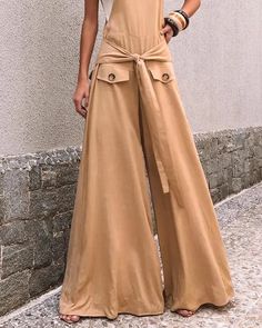 Lasaky - Jumpsuit with flowing tied straps decorated with buttons Suspender Jumpsuit, Street Style Outfits Casual, Classy Dresses, Fashion Style Women, Modern Shapes, Wide Leg Jumpsuit, Olivia Mark, Square Neck, Sleeve Styles