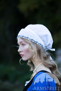 St. Brigitta’s Cap with hand embroidery “Renaissance Memories” for sale. Available in: white fine flax linen, natural fine flax linen, burgundy mouline thread, dark-blue mouline thread, dark-green mouline thread :: by medieval store ArmStreet Traditional Fitted Costume Hats And Headpieces, Reference Pose, Megan Hess, Fest Outfits, Medieval Clothing, Fine Linen, Hand Embroidery Patterns, Historical Clothing, Historical Fashion