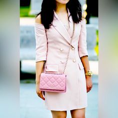 Zara Cold Shoulder Openings Pearl Buttons Blazer Dress Pink Size M New Brand New With Tags. Trendy Pink Dress For Workwear, Zara Suits, Zara Tweed, Gold Blazer, Zara Blazer, Textured Jacket, Blue Tweed, Woven Jacket, Zara Jackets