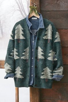 Coldwater Creek Outfits, Women's Winter Fashion, Cardigan Green, Ladies Style, Latest Sweater, Nature Walk, Sweater Layering, Fir Tree, Vintage Winter