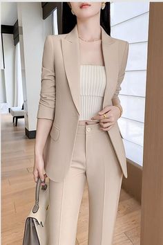 Formal Pantsuit, Elegant Blazers, Straight Clothes, Chic Blazer, Middle Age Fashion, Stylish Work Outfits, Suit Fabric, Pencil Pants, Formal Looks