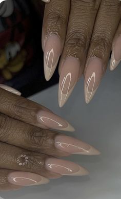 Nude Almond French Tip, Beige French Tip Nails, Nude Nails Black Women, Med Nails, Nude Manicure, Brazil Vacation, Tip Nail Designs