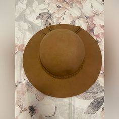 Light Brown Floppy Hat From Charming Charlie Nwot, Brand New, Never Worn Little To No Lint Due To Color/Material Adjustable Cloche Hat For Beach In Fall, Spring Beach Brown Felt Hat, Vacation Brown Felt Hat With Short Brim, Brown Short Brim Felt Hat For Vacation, Brown Brimmed Felt Hat For Vacation, Brown Curved Brim Felt Hat For Vacation, Brown Felt Hat With Curved Brim For Vacation, Vacation Brown Short Brim Felt Hat, Wide Brim Felt Hat For Vacation