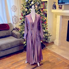 New With Tags, Beautiful Lavender Color Silk Wrap Jacket. Very Lightweight, 100% Silk, One Pocket. You Could Do So Much With This, Dress It Up Or Make It Casual, It’s A Elegant No Matter What. Size Medium, See Photos For More Detailed Measurements, One Imperfection As Seen In Last Photo On The Front Of The Jacket. Bundle & Save Fast Shipping Offers Welcome Packaged With Care Feminine Long Sleeve Party Robe, Lavender Long Sleeve Dress For Fall, Fitted Open Front Robe For Spring, Spring Daywear Long Sleeve Robe, Fitted Spring Party Robe, Spring Party Fitted Robe, Fitted Spring Daywear Robe, Fitted Robe For Spring Daywear, Spring Party V-neck Robe