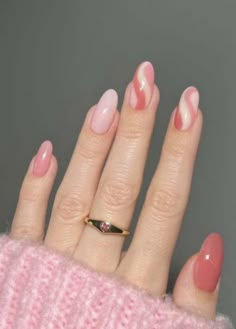 Nail Art In Pink Shades, Simple Nails Swirl, Gel Polish Nail Designs Classy, Nails Different Shades Of Pink, Sheer Nail Designs, Pink Swirl Nails, Paznokcie Hello Kitty, Swirl Nails, Kutek Disney