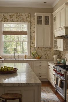 home decor interior design, design kitchen,living room interior, color matching painting Cream Colored Kitchens, Popular Kitchen Colors, Colored Kitchen, Light Oak Floors, Balanced Beige, Colorful Backsplash, Kitchen Colour Schemes, Popular Kitchens