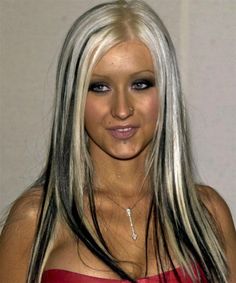 Mechas Pretas Long Choppy Haircuts, Christina Aguilera Hair, Choppy Layered Hairstyles, Black Hair With Blonde Highlights, White Blonde Hair, Blonde Streaks, Black Highlights, Style Pictures, Platinum Hair