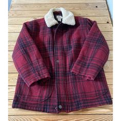 Vintage Wind River Men’s Red Plaid Full Zip Heavy Wool Buffalo Coat Size Large Super Nice Coat In Good Condition! Casual Red Outerwear With Lapel Collar, Red Wool Outerwear For Cold Weather, Buffalo Coat, Wind River, Large Man, Red Plaid, Buffalo, Mens Jackets, Jackets & Coats