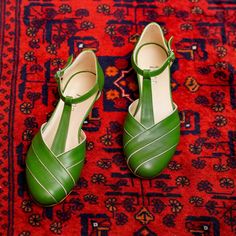 Vegan Green Shoes Vintage Inspired Retro Women Heeled Shoes - Etsy Green Closed Toe Retro Heels, Retro Green Closed Toe Heels, Vintage Green Round Toe Heels, Green Retro Closed Toe Heels, Vintage Green Heels With Round Toe, Green Retro Heels With Round Toe, Retro Green Heels With Round Toe, Retro Green Round Toe Heels, Green Low Heel Retro Heels