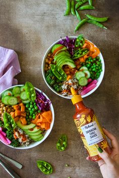 roland foods sriracha Superfood Bowl Recipes, Superfood Bowl, Clean Eating Salads, Charcuterie Recipes, Food Garnishes, Buddha Bowl, Spicy Sauce, Chili Sauce, Bowls Recipe