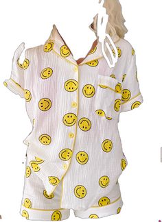 Trendy Summer Sleepwear For Sleepovers, Cute Short Sleeve Sleepwear For Vacation, White Fun Summer Sleepwear, Cute White Pajama Shorts For Vacation, Cute White Vacation Pajama Shorts, Smiley Face Top For Loungewear, Trendy White Sleepwear For Loungewear, Relaxed Fit Smiley Face Top For Loungewear, Yellow Short Sleeve Sleepwear For Pajama Party