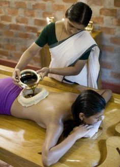 Kairali - The Ayurvedic Healing Village in India Book your ayurvedic treatments in Kerala #ayurveda #kairali #india Ayurvedic Spa, Ayurvedic Massage, Ayurvedic Oil, Ayurvedic Healing, Massage Center, Massage Benefits, Massage Room, Oil Treatments, Hot Oil