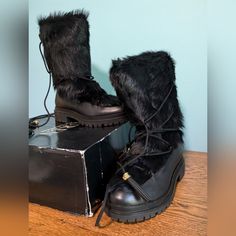 *Cozy And Bold Black Celia Boot *New, Never Worn *Box Included *Leather And Shearling Questions? Leave A Comment Below! Ralph Lauren Boots, Short Rain Boots, Patent Boots, Ankle Rain Boots, Boho Leather, Ralph Lauren Shoes, Leather Riding Boots, Knee High Leather Boots, Rubber Boots