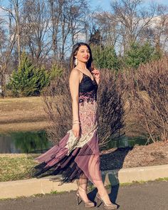 Prom Dress Burgundy, Midi Prom Dress, Cocktail Prom Dress, Cocktail Dress Prom, Ever Pretty, Perfect Prom Dress, Pretty Prom Dresses, Affordable Dresses, A Stand