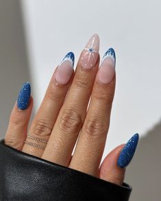 35 Stunning Winter Nails for a Pretty Look - ♡ July Blossom ♡