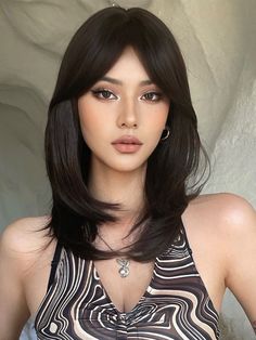 Makeup For Short Hair, Short Ish Hair, Very Long Bob, Penteado Cabelo Curto, Hair Inspo Color, Long Hair Cuts, Medium Length Hair Cuts, Aesthetic Hair