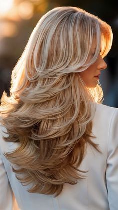 Long Hair Styles With Side Bangs, Hairstyles With Volume On Top, Hairstyles With Curtain Bangs, Long Layered Hairstyles, Jayne Matthews, Brit Harvey, Fall Blonde Hair, Style Transformation, Layered Hairstyles