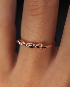 A thick, sleek and durable barbwire inspired ring. Add a unique twist to your stack!  This listing is for ONE SINGLE Barbed Wire Ring in 14K ROSE GOLD FILL. To create the Barbed Wire Ring, we wrap metal wire in to a twisted shape. This ring is a great alternative to a simple band and pairs perfectly with other stacking rings. These make perfect bridesmaid or friendship rings! Every piece is organic and unique -- no two Hannah Naomi pieces are exactly alike. Hand-crafted to order in our Portland, Thick Stacking Ring, Barbed Wire Ring, Wave Ring Silver, Gold Wave Ring, Simple Band, Friendship Rings, Stacking Ring Set, Wire Ring, Wave Ring