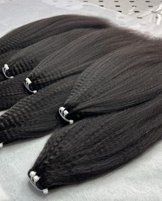 💥Style: Weft double machine 💥Texture: Kinky Straight 💥Color: natural black 💥Material: 100% Vietnamese Raw Hair #kinkystraight #kinkycurly #hairextensions Raw Vietnamese Hair, Selling Hair, Vietnamese Hair, Hair Vendor, Raw Hair, Hair Extensions, Texture, Things To Sell, Sewing