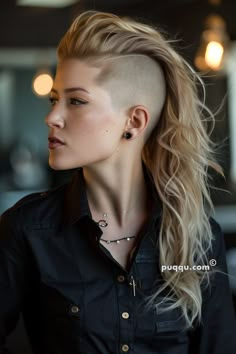 Mohawk Haircut for Women: Bold, Edgy, and Unapologetically You - Puqqu Woman Mohawk Hairstyles, Mohawk Haircut For Women, Mohawk Women, Hairstyle Mohawk, Be Unapologetically Yourself, Mech Inspiration, Long Mohawk, Mohawk Hairstyles For Women, Mohawk Haircut