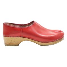 SANITA Clog Shoes Red Leather Womens UK 5 Multicolor Non-slip Closed Toe Clogs, Red Non-slip Casual Clogs, Red Slip-on Clogs For Outdoor, Comfortable Red Slip-on Clogs, Sanita Clogs, Red Clogs, Red Non-slip Synthetic Clogs, Clog Shoes, Clogs Shoes