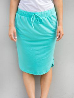 Looking for a skirt that's both comfortable and stylish? Look no further than our Weekend Skirt! Made from super soft and lightweight fabric, this skirt is perfect for any occasion. Whether you're running errands or heading out for a night on the town, this skirt will keep you looking and feeling great. Size: Small 0-4 Medium 6-8 Large 10-12 XL 12-14 Flowy Midi Skirt For Loungewear, Flowy Long Skirt For Loungewear, Casual Stretch Pencil Skirt, Relaxed Fit Midi Skirt For Loungewear, Relaxed Midi Skirt For Loungewear, Lined Skirt For Loungewear, Loungewear Midi Skirt With Elastic Waistband, Midi Skirt With Elastic Waistband For Loungewear, Casual Stretch Pencil Skirt For Summer