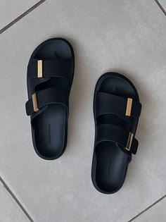 Sandals Outfit Casual, Heels Design, Fancy Sandals, Leather Slippers For Men, Summer High Heels, Fashion Shoes Sandals, Shoes Outfit Fashion