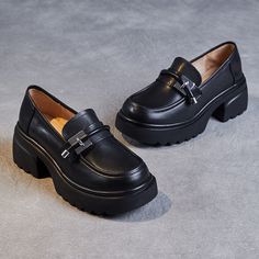 Genere: donne	Tipo: Mocassini	Materiali principali: pelle bovina	Soletta: pelle di cinghiale	Suola: PU	Tipo di chiusura: Slip-on	Stile: quotidiano, casual, retrò	Stagione: primavera, autunno	Altezza Tacco: Alto (6 cm) Casual Platform Loafers With Round Toe In Faux Leather, Platform Slip-on Oxfords For Office, Slip-on Platform Oxfords For Office, Casual Faux Leather Platform Loafers With Round Toe, Platform Loafers With Faux Leather And Round Toe, Platform Faux Leather Loafers, Platform Faux Leather Loafers With Round Toe, Platform Loafers With Round Toe In Faux Leather, Black Platform High Heel Loafers