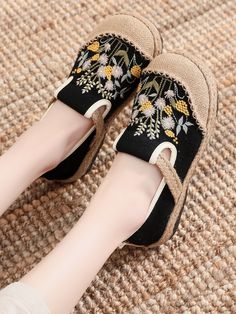 Black Black Round Toe Slip-ons For Beach, Summer Black Low-top Slip-ons, Black Low-top Slip-ons For Summer, Black Slip-ons For Summer, Black Casual Slip-ons For Spring, Casual Black Slip-ons For Spring, Black Round Toe Slip-ons For Summer, Black Slip-ons With Round Toe For Summer, Spring Embroidered Slip-on Flats