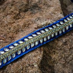 Aari Belt, Saree Borders, Chudi Neck Designs, Hip Belts, Fabric Bangles, Diy Belt For Dresses, Embroidery Belt, Trendy Belts