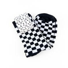 Cotton socks in black/red or black/white, one size fits most. Checkered Socks, Red Or Black, Black Checkered, Cotton Socks, Black Red, Black And Red, Socks, Black White, Black And White