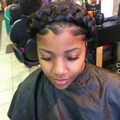 Halo braid Large Braids, Hair Artwork, Afro Bun, Formal Updo, Halo Braids, Halo Braid, Hair Done